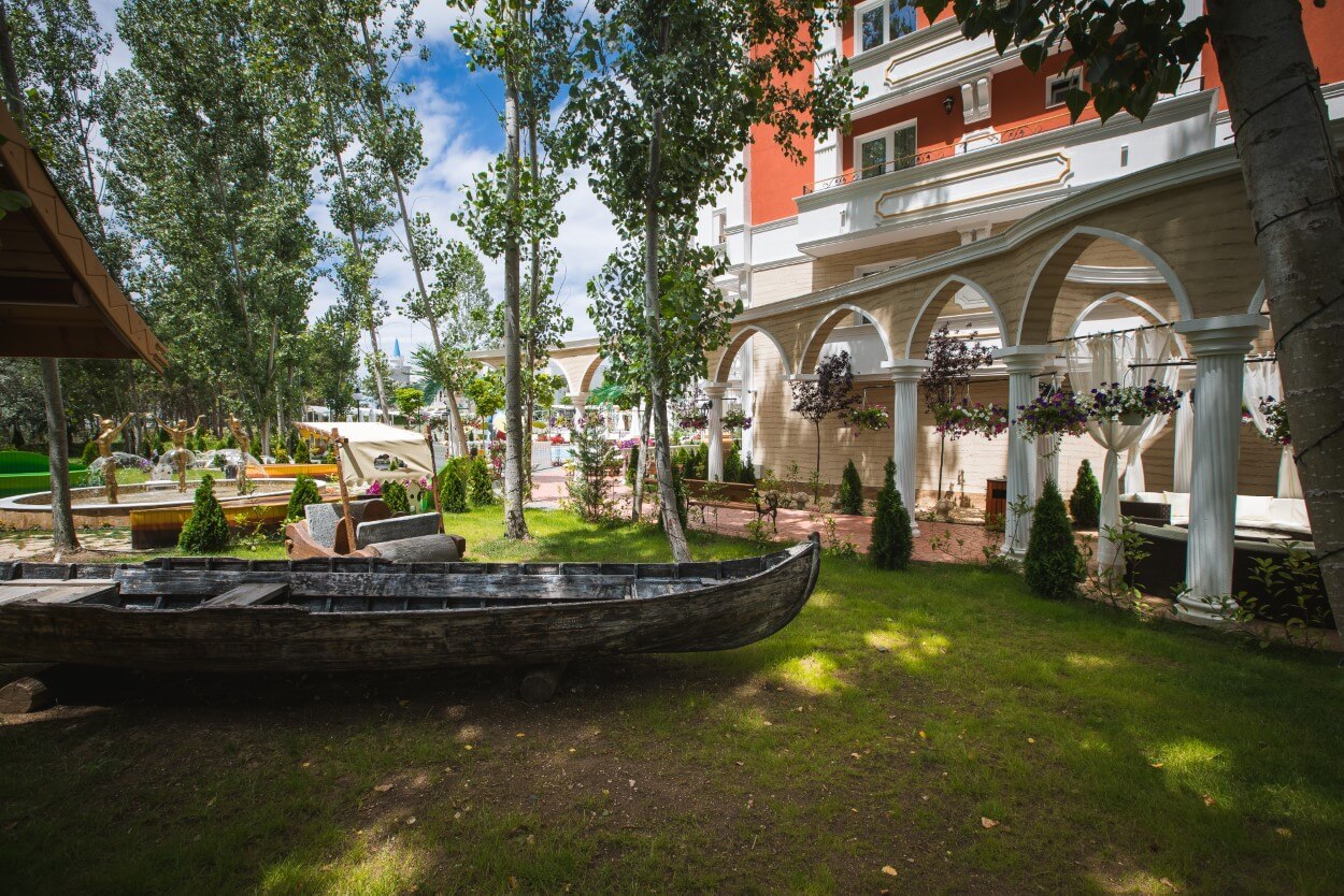 sweet-homes-6-garten-gestaltung-2-sonnenstrand-lesar-immobilien-bulgarien