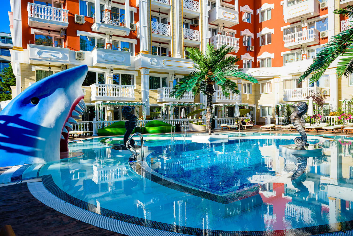 sweet-homes-6-pool-sonnenstrand-lesar-immobilien-bulgarien